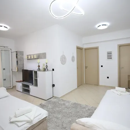 Premium Private Parking - Luxury Living Lefkada Apartment *