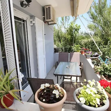 Premium Private Parking - Luxury Living Lefkada Apartment